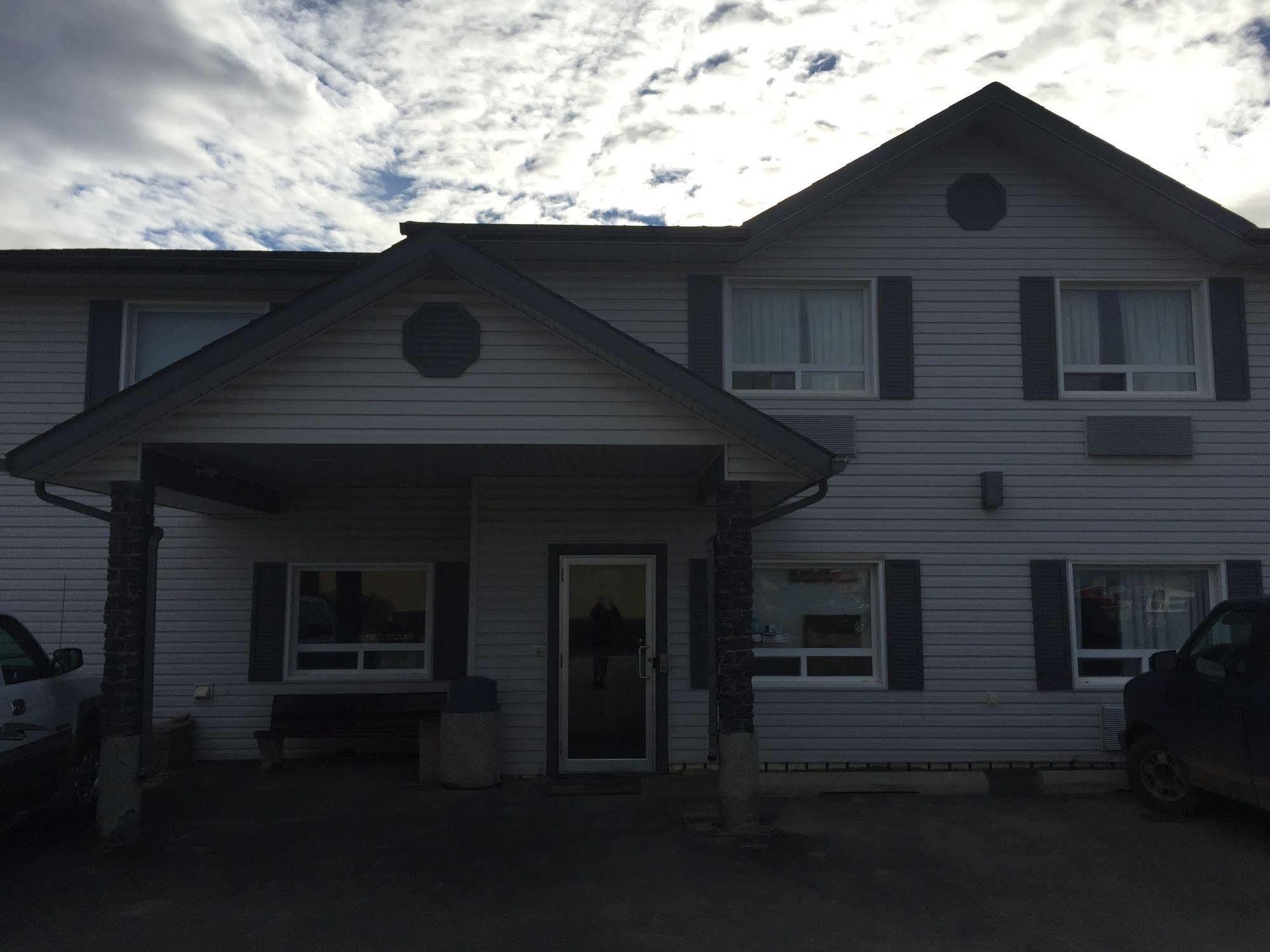 Crossfield Country Inn Kültér fotó